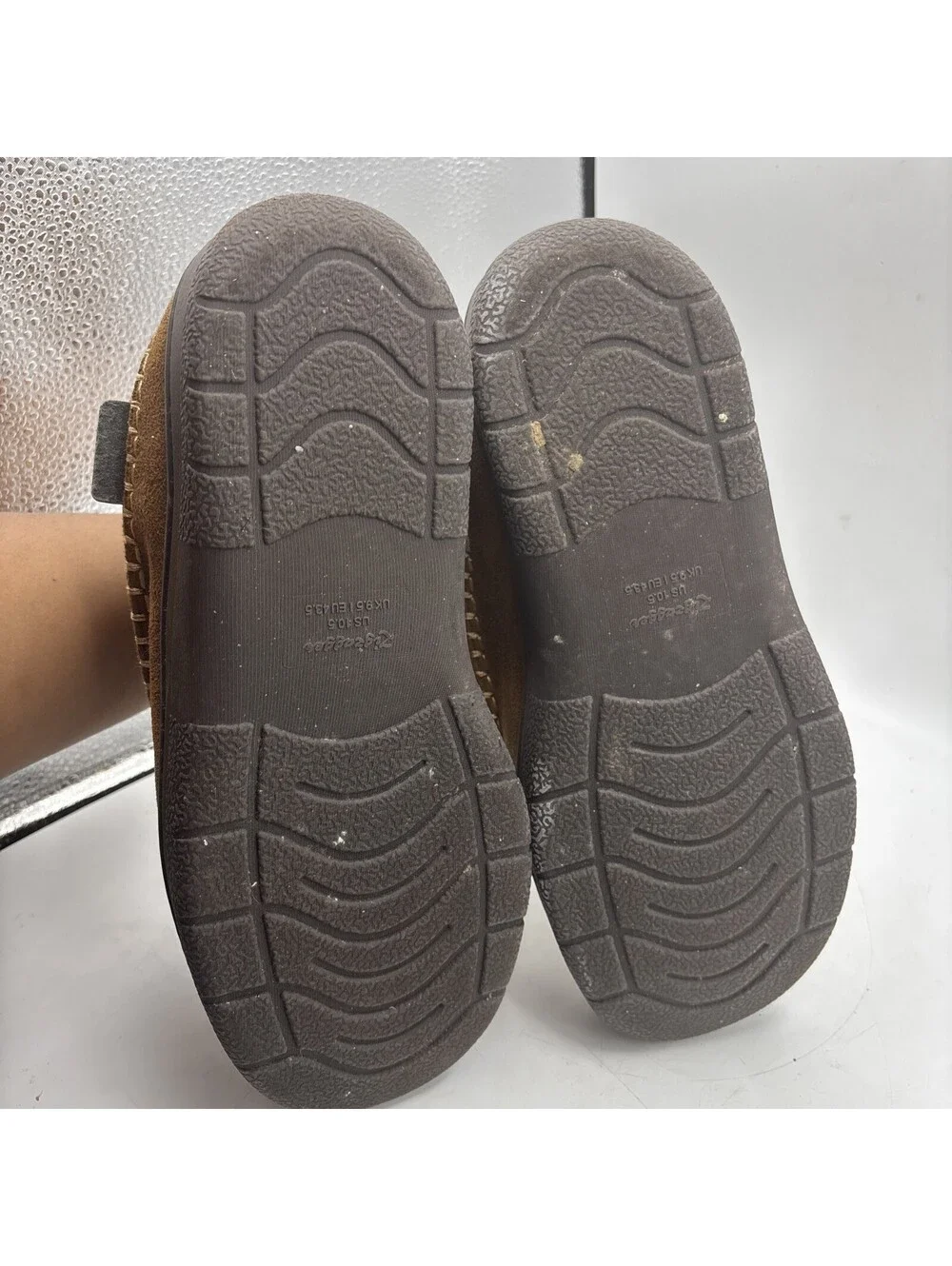 Zigzagger Men Slipper Size 10.5 Slip on Indoor Outdoor Foam Microsuede Fur Brown